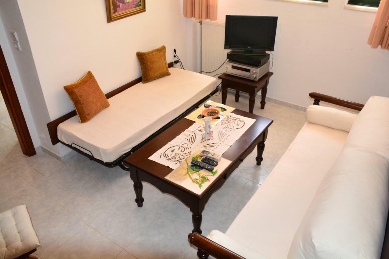 Villa Artemis Aegina Екстериор снимка