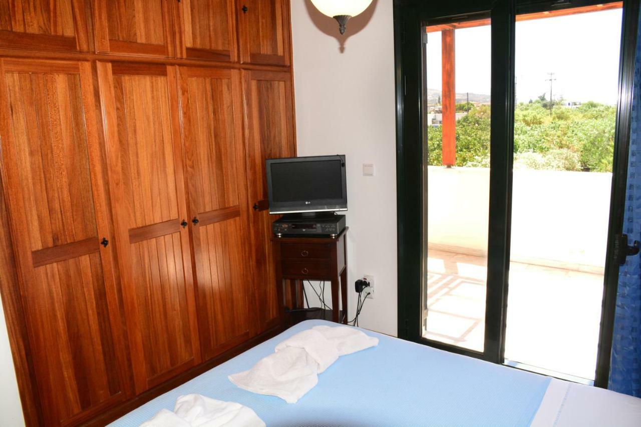 Villa Artemis Aegina Екстериор снимка