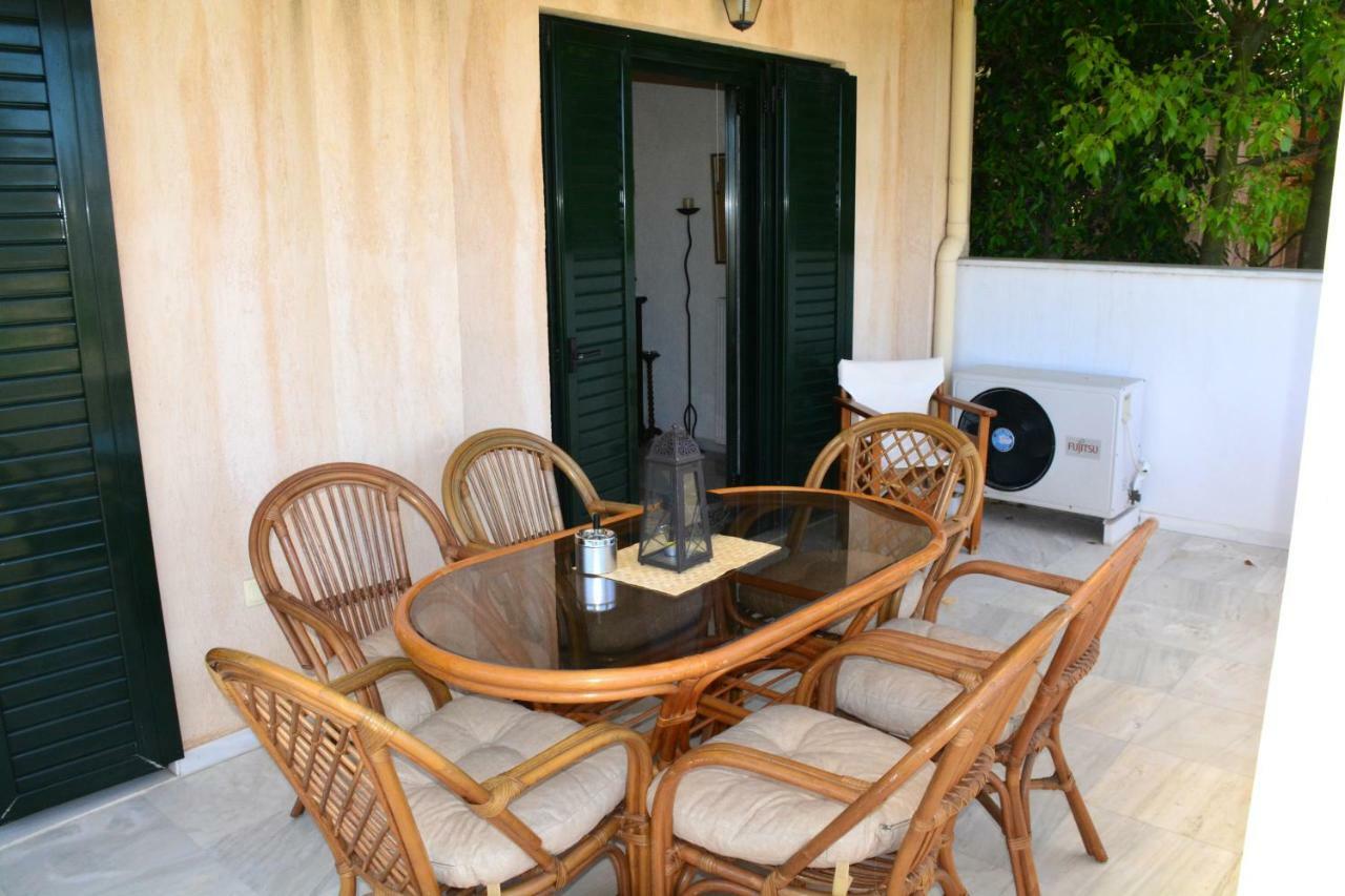 Villa Artemis Aegina Екстериор снимка