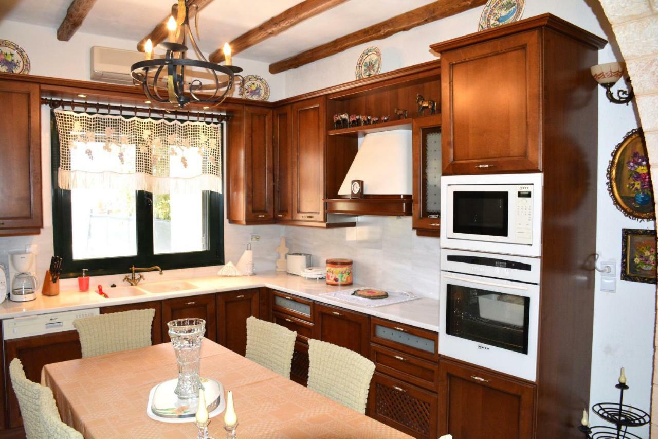 Villa Artemis Aegina Екстериор снимка