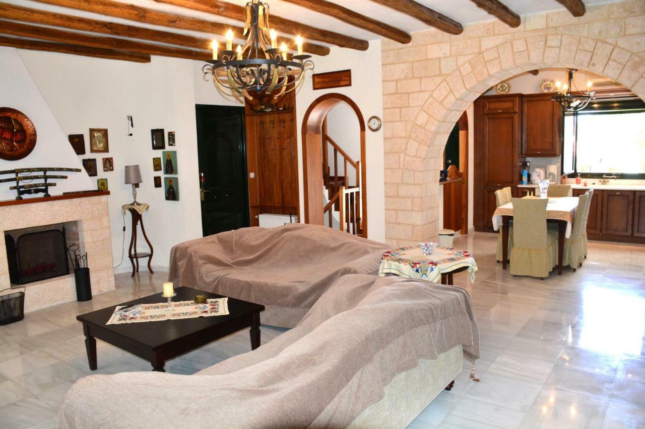 Villa Artemis Aegina Екстериор снимка